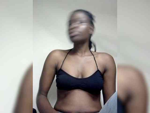 Queenbeea webcam