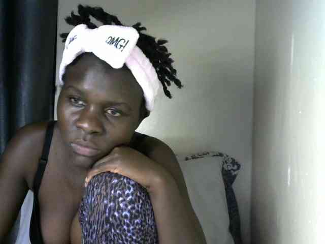 Queenbeea webcam