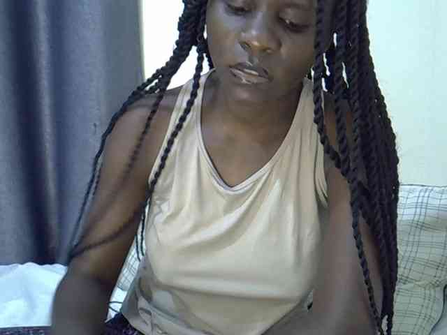 Queenbeea webcam