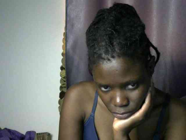 Queenbeea webcam