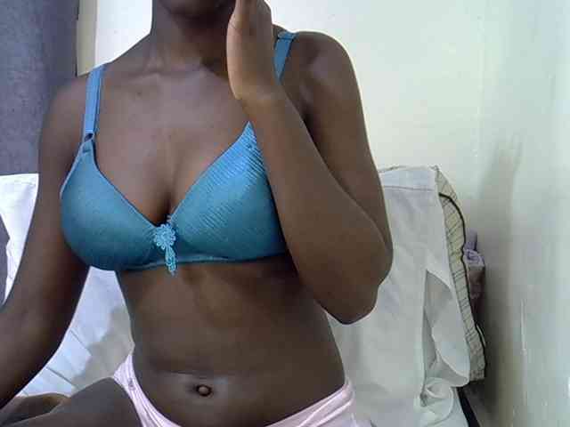Queenbeea webcam
