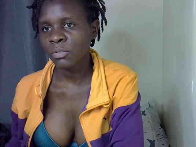 Queenbeea webcam