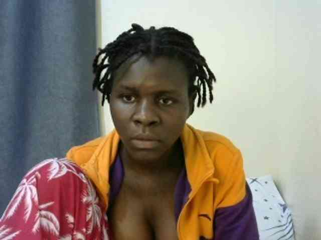 Queenbeea webcam
