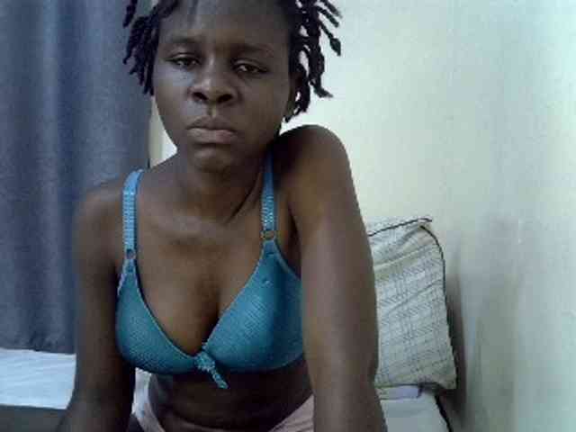 Queenbeea webcam