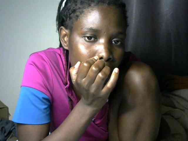 Queenbeea webcam