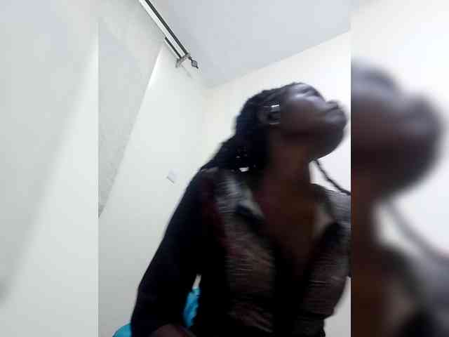 Queenbeea webcam