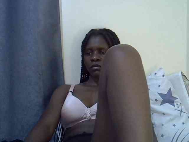Queenbeea webcam