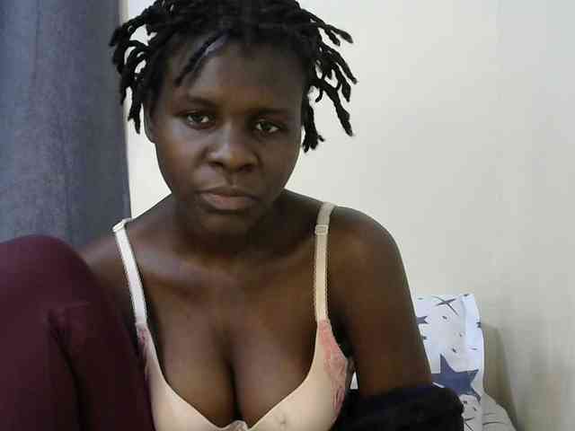 Queenbeea webcam