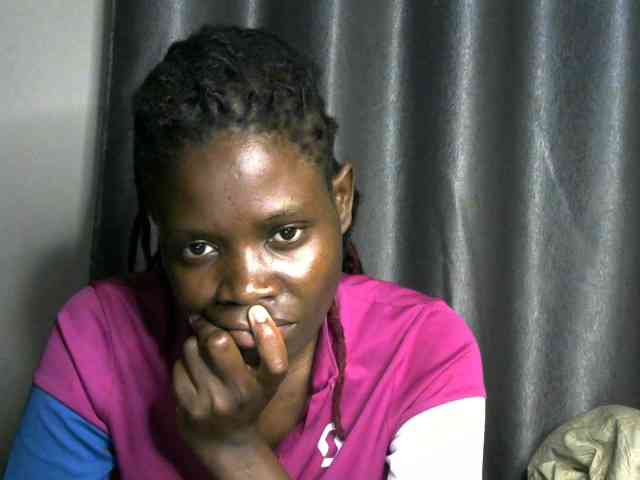 Queenbeea webcam