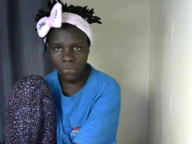 Queenbeea webcam