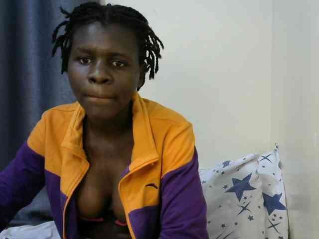 Queenbeea webcam