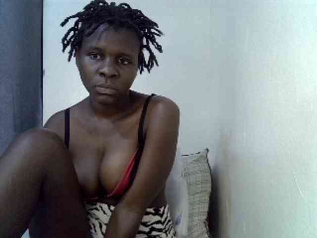 Queenbeea webcam