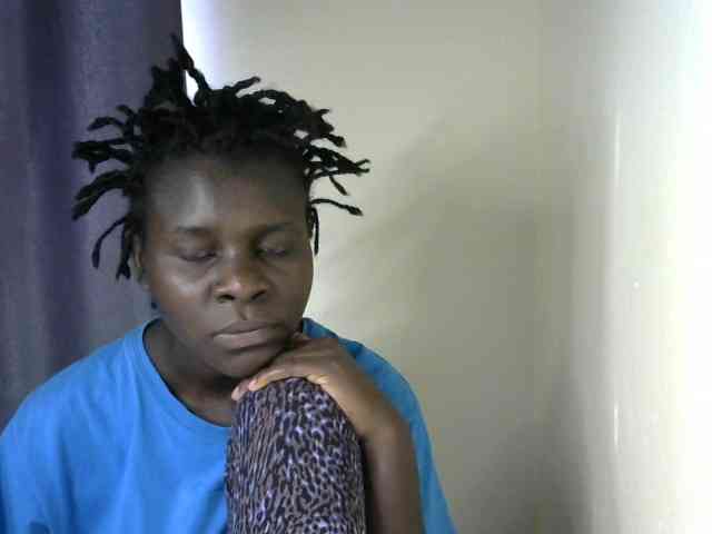 Queenbeea webcam