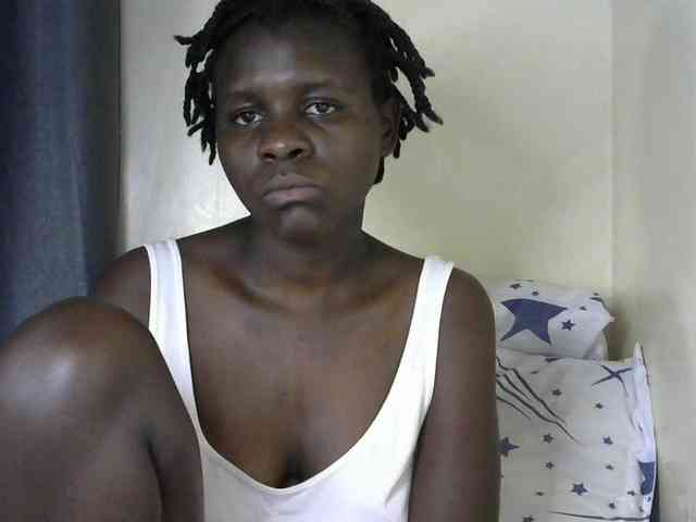 Queenbeea webcam