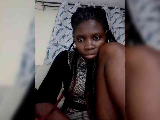 Queenbeea webcam