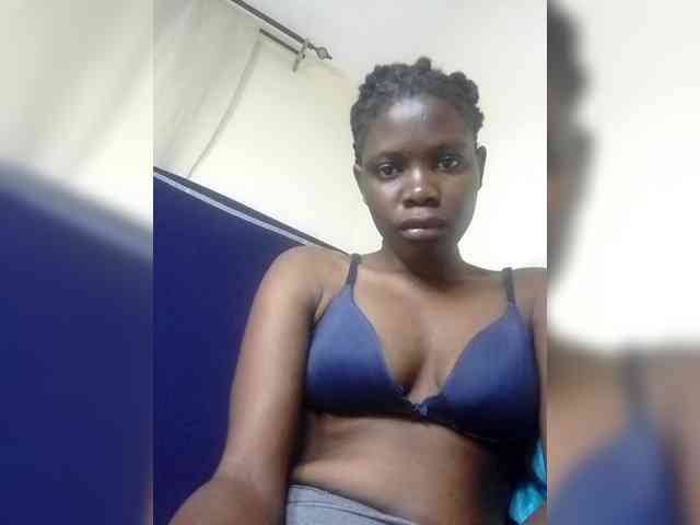 Queenbeea webcam