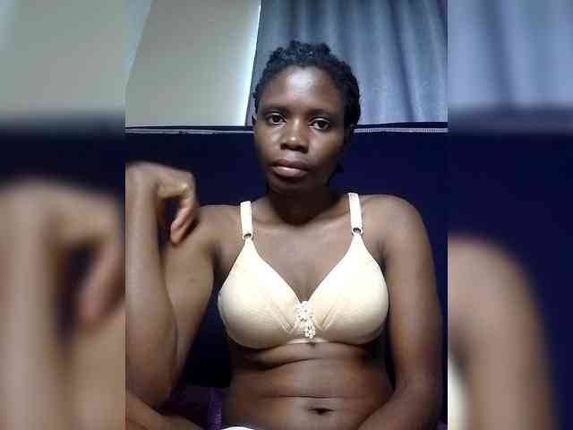 Queenbeea webcam