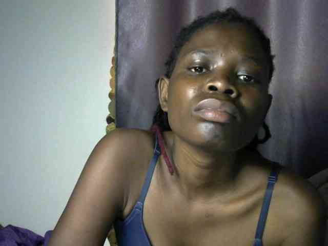 Queenbeea webcam