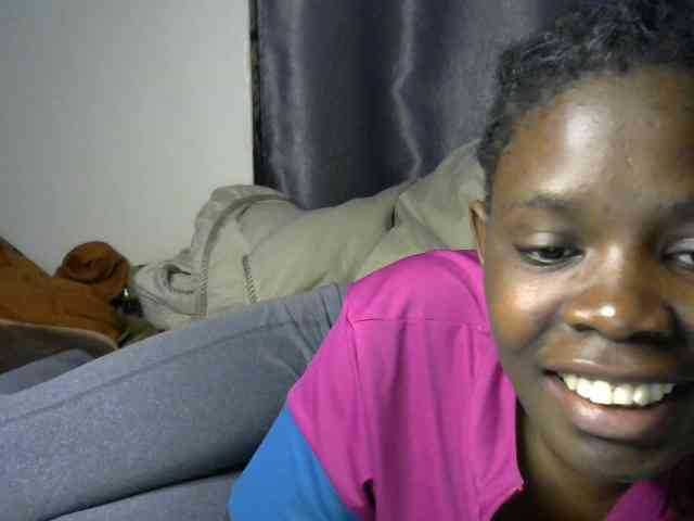 Queenbeea webcam