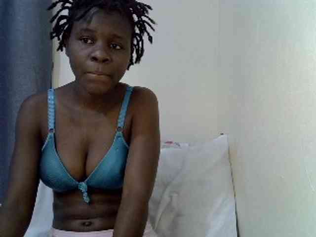 Queenbeea webcam
