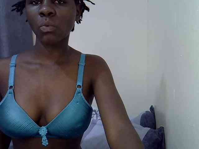 Queenbeea webcam