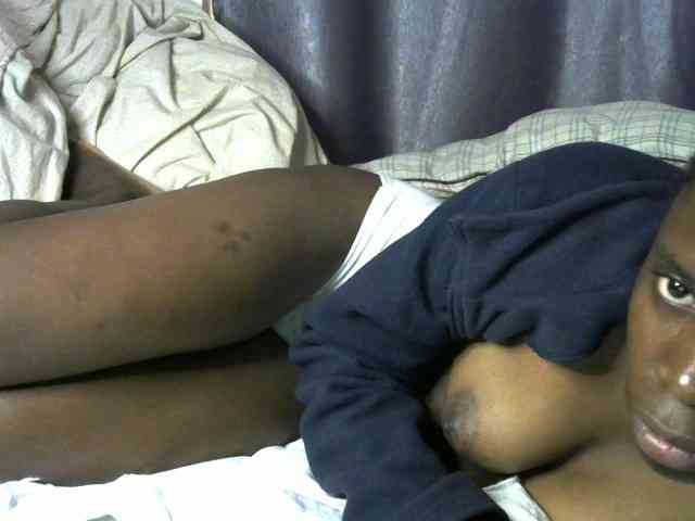 Queenbeea webcam