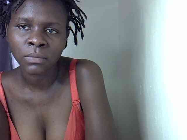 Queenbeea webcam