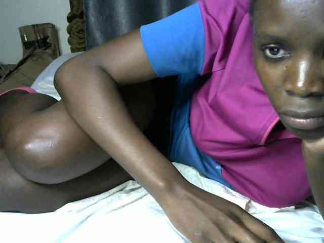 Queenbeea webcam