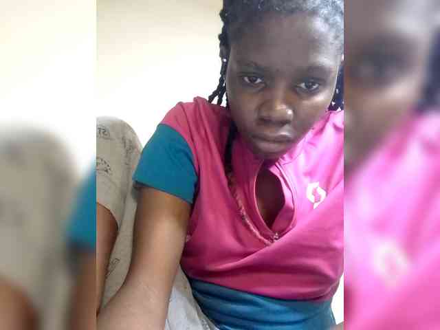 Queenbeea webcam