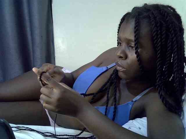 Queenbeea webcam