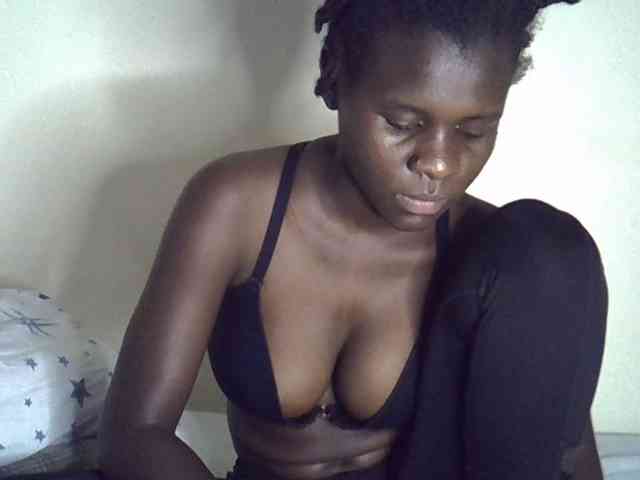 Queenbeea webcam