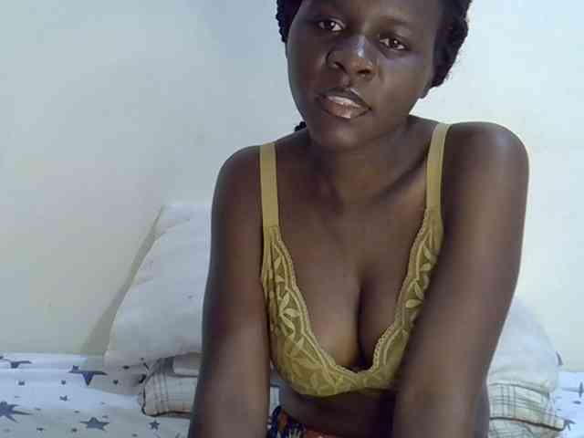 Queenbeea webcam