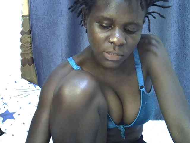 Queenbeea webcam