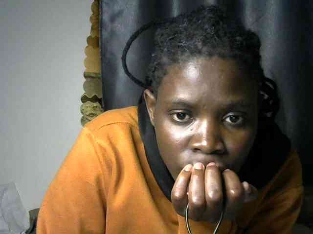 Queenbeea webcam