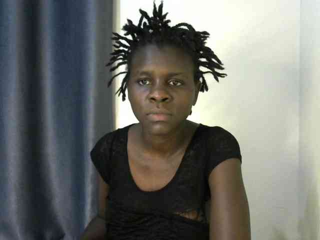 Queenbeea webcam