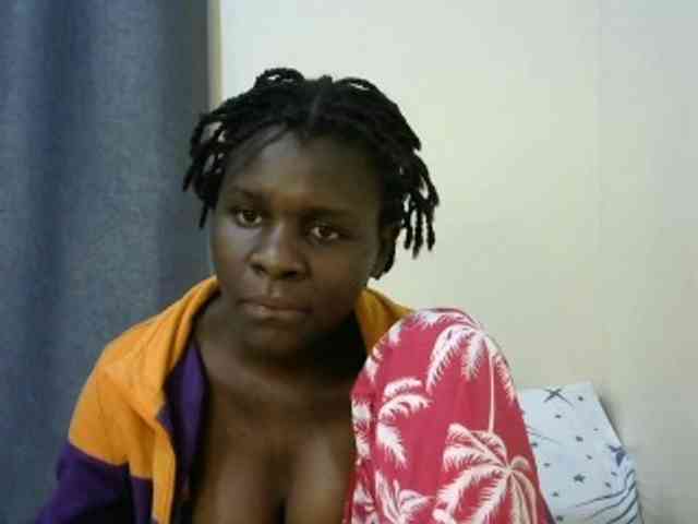 Queenbeea webcam