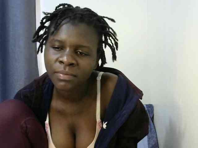 Queenbeea webcam
