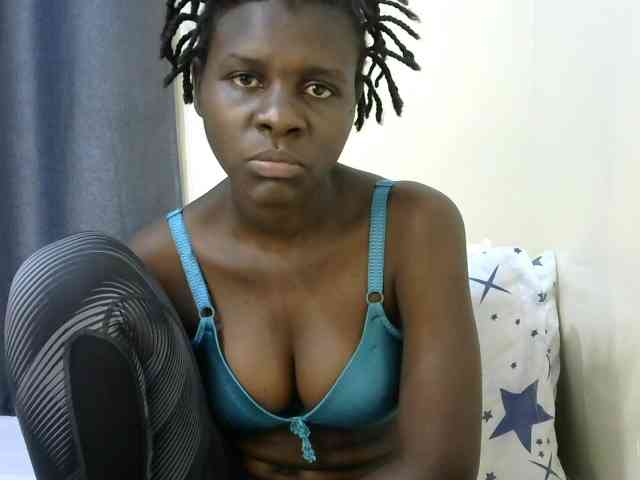 Queenbeea webcam