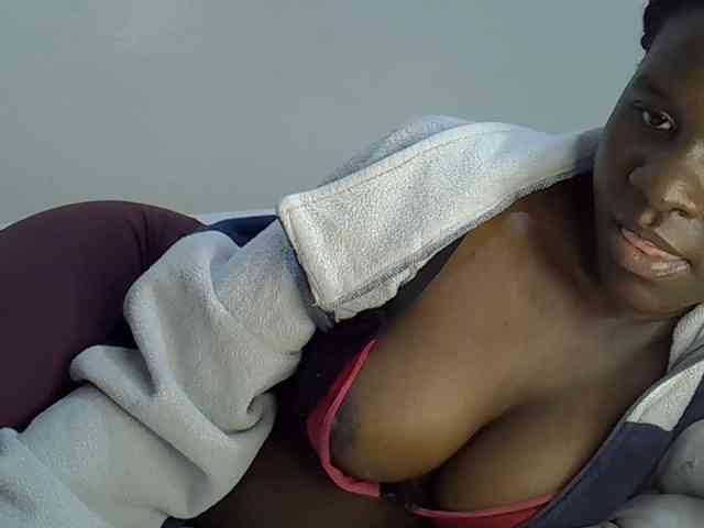 Queenbeea webcam