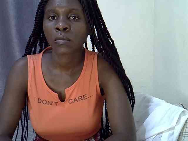 Queenbeea webcam