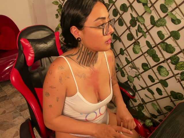 LovelyCelestte live cam on BongaCams
