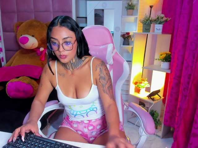 LovelyCelestte live cam on BongaCams