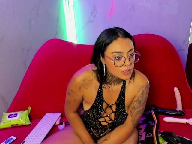 LovelyCelestte live cam on BongaCams