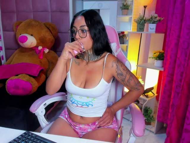 LovelyCelestte live cam on BongaCams