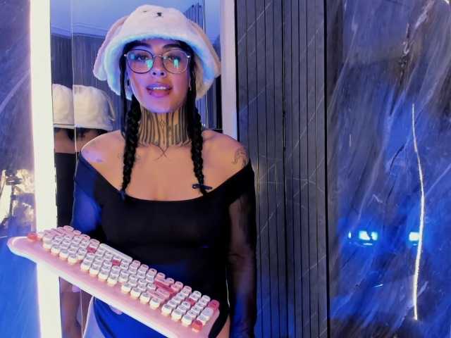 LovelyCelestte live cam on BongaCams