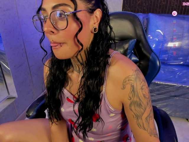 LovelyCelestte live cam on BongaCams