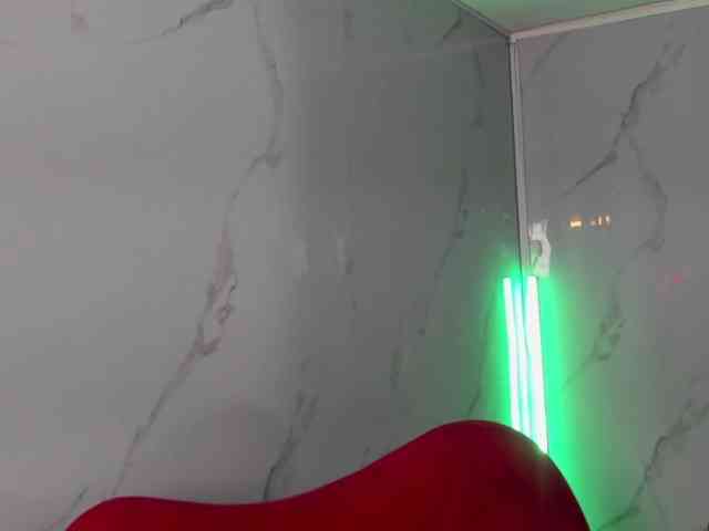 LovelyCelestte webcam