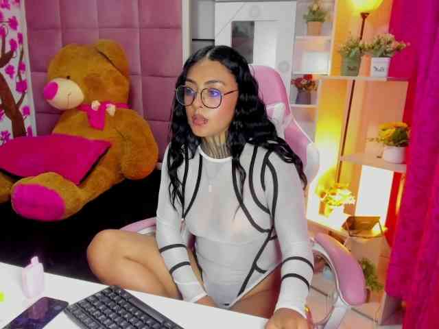 LovelyCelestte webcam