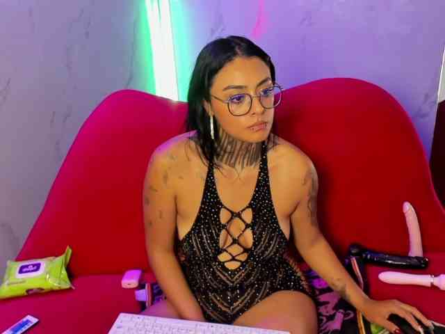 LovelyCelestte webcam