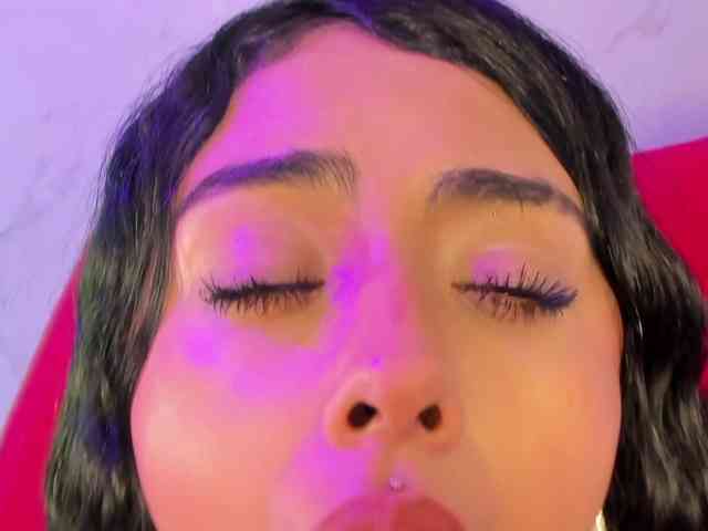 LovelyCelestte webcam